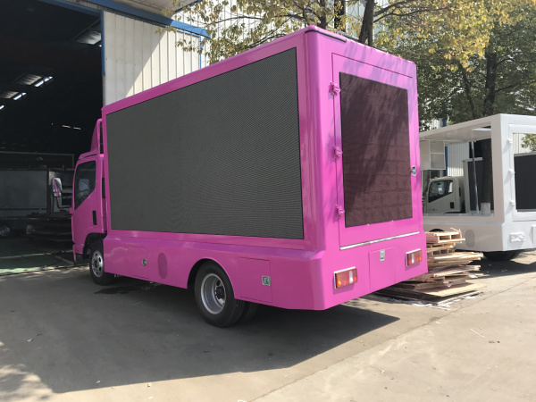 �������ݹ�泵�����ƣ�