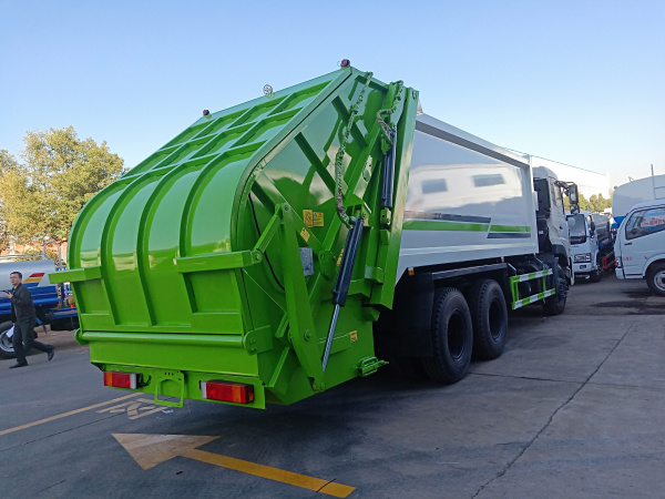 ����������˫��ѹ��ʽ��������18����