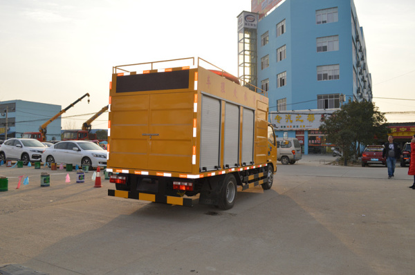 ����С�������ƶ�ʽ��ˮ�����������ƣ�