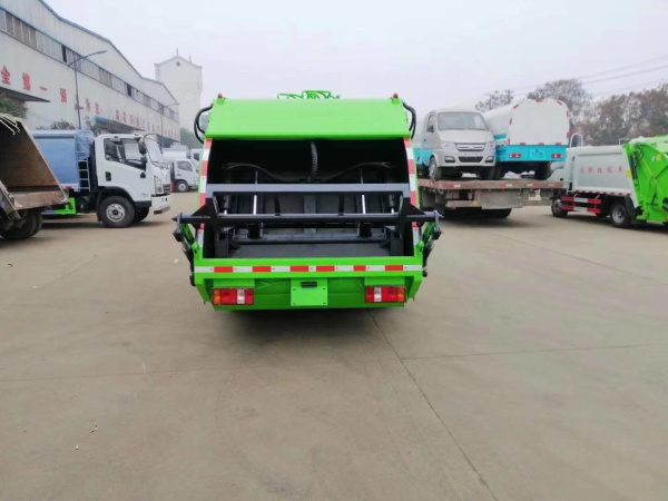 ����ѹ��ʽ������4��Ϋ����