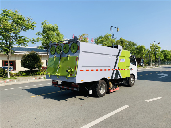 ����С����������������(5��)