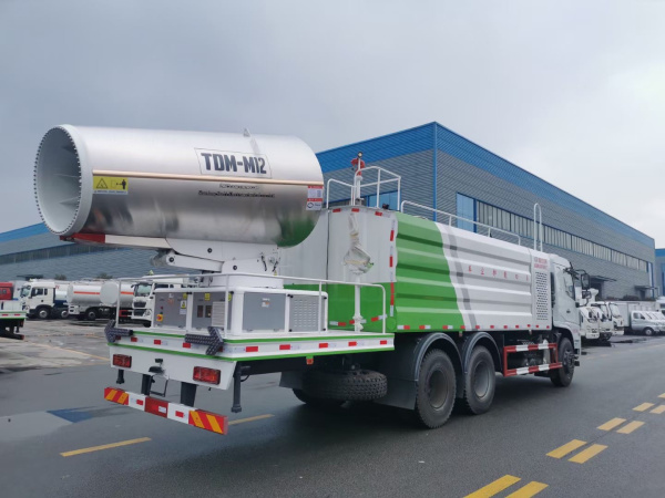 ����ר�׺�˫���ֳ�����18����