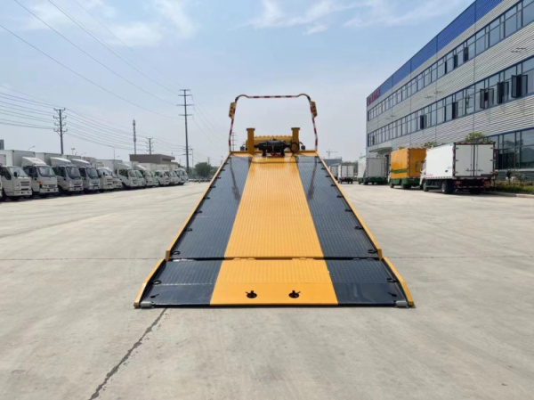 ����10��ƽ�����ϳ�