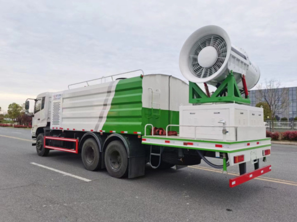 ���������˫���ֳ���18��