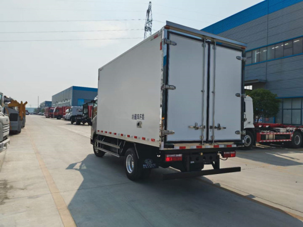 �����;��س����᳤4.1�ף�