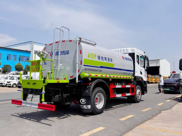 ����D9�¿���ˮ��13��